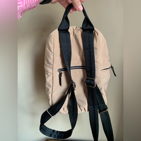ZARA  nylon backpack, casual everyday backpack purse bag
Capsule minimalist - Picture 5 of 9